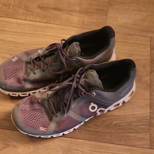 On Running Purple Athletic Shoes with Cloud Cushioning